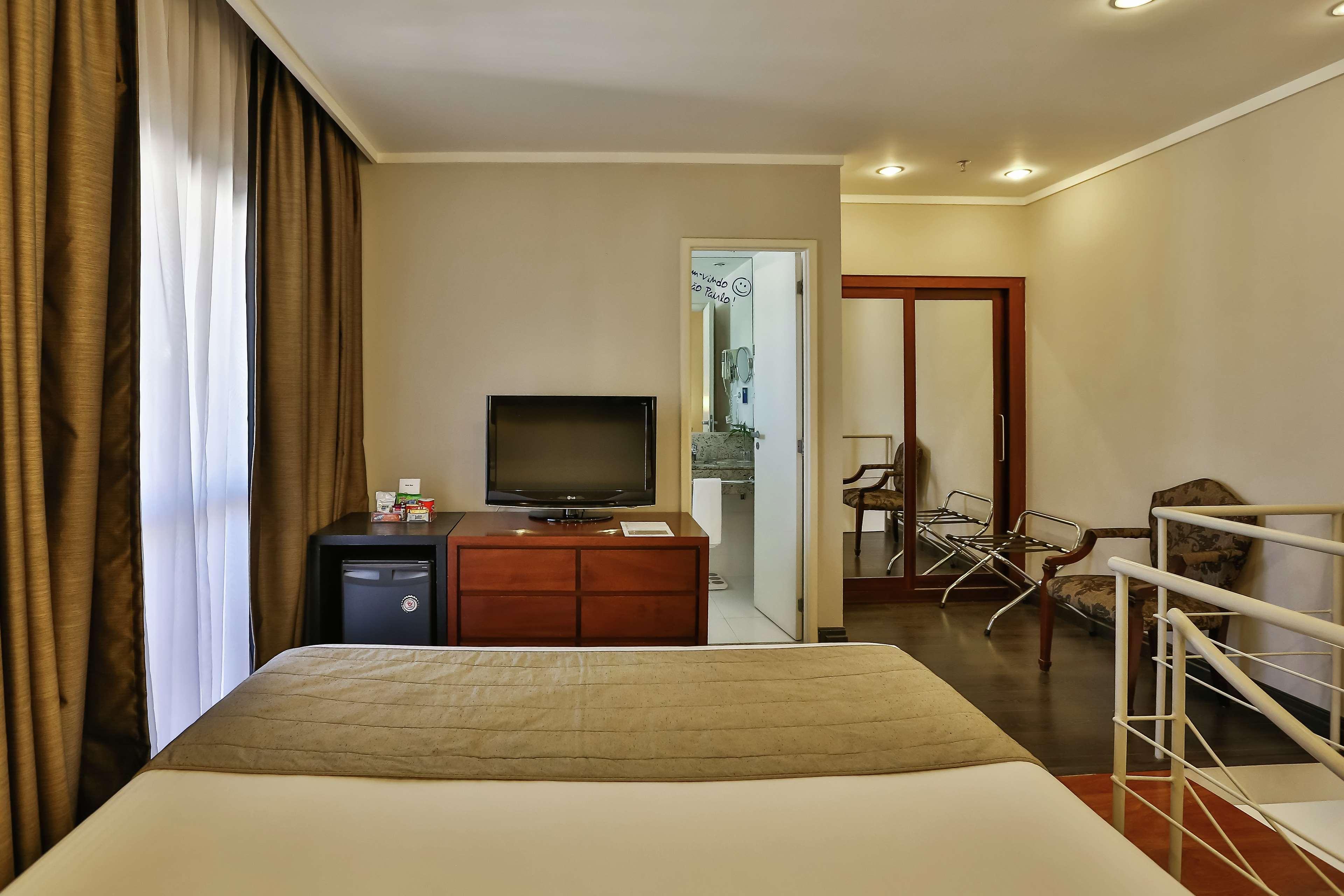 Hotel Double Tree By Hilton Sao Paulo Itaim Exterior foto A typical room at the hotel