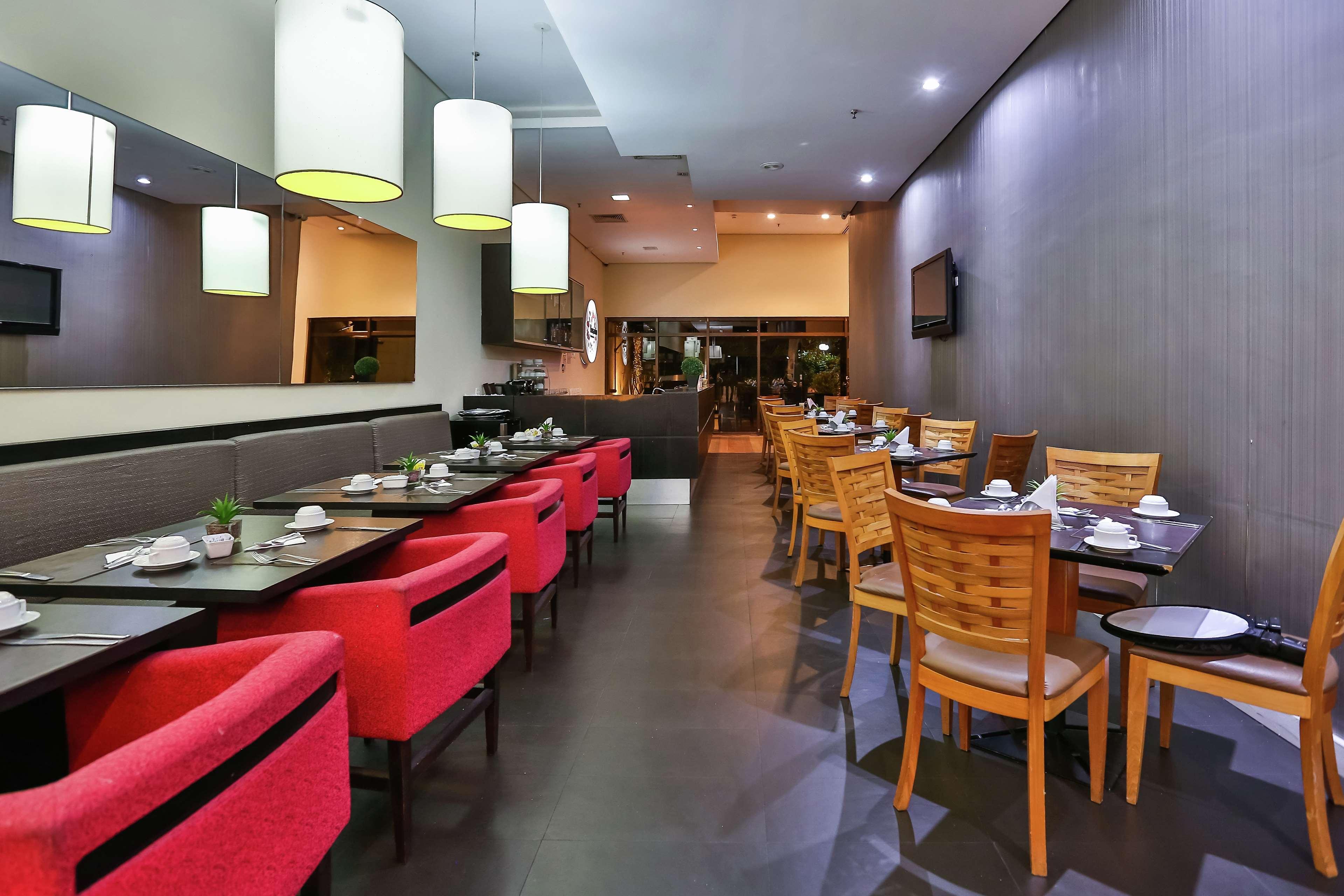 Hotel Double Tree By Hilton Sao Paulo Itaim Exterior foto Interior of a restaurant