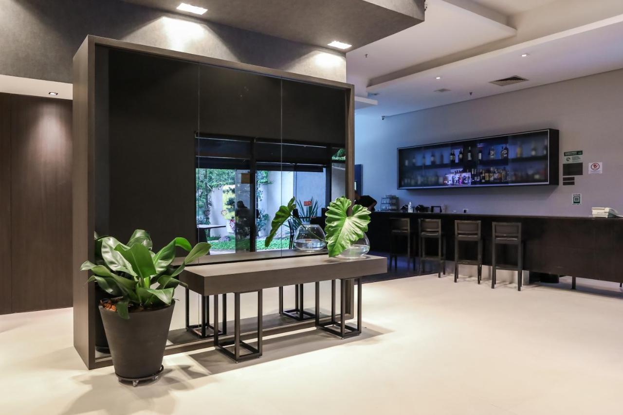 Hotel Double Tree By Hilton Sao Paulo Itaim Exterior foto The lounge at the airport